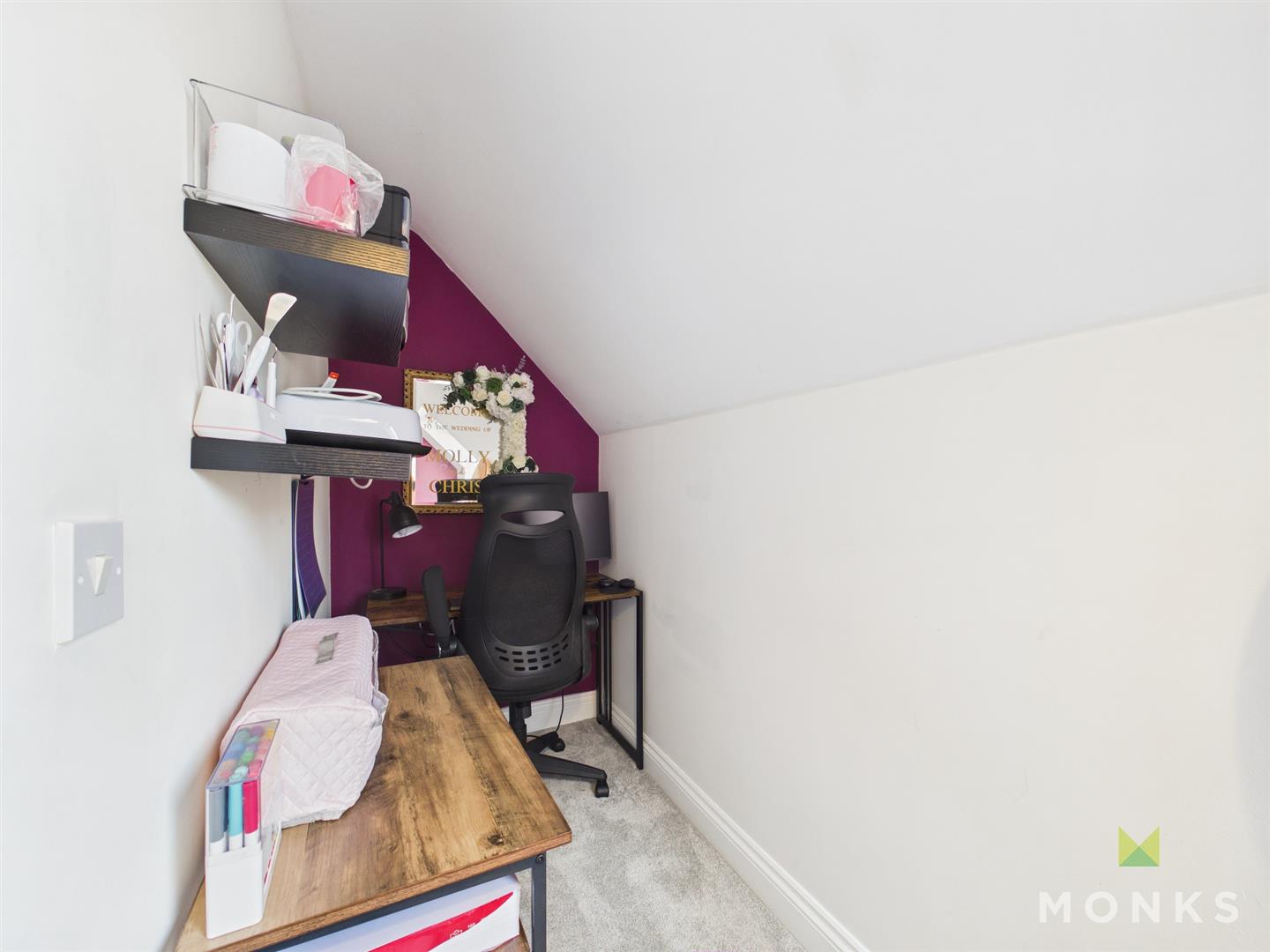 5 Lawford Gardens, Oswestry, SY11 3GX For Sale